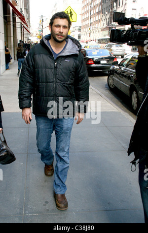 Jeremy Sisto 'Law & Order' star out and about in Manhattan with his girlfriend New York City, USA - 25.03.09 Stock Photo