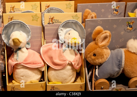 Fluffy toys modelled on figures from Beatrix Potter; Plueschtiere als Spielzeug, nach Modellen von Beatrix Potter Stock Photo