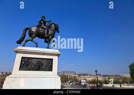 Statue of Henry IV on the Pont Neuf, Paris, France Stock Photo