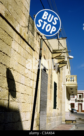 Malta Bus Stop Bushaltestelle Stock Photo - Alamy