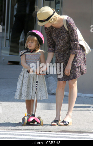 Michelle Williams take her daughter Matilda go for a scooter ride New York City, USA - 23.05.09 Stock Photo