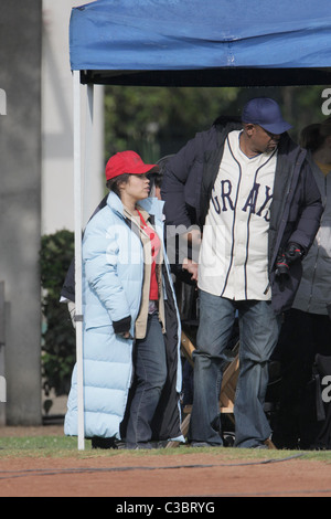 America Ferrera chats with Forest Whitaker during a break from filming 'Ugly Betty' Los Angeles, California - 03.06.09 Stock Photo