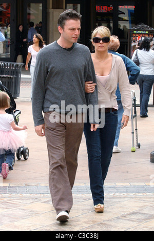 Weeds' star Justin Kirk shopping in Hollywood with a companion Los Angeles, California - 10.06.09 Owen Beiny / Stock Photo