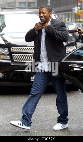 Denzel Washington outside Ed Sullivan Theatre for the 'Late Show With ...
