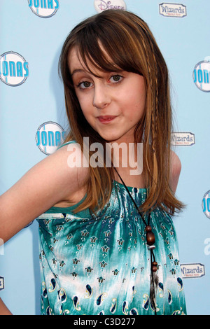 Allisyn Ashley Arm Disney Channel's hit series 'Wizards of Waverly