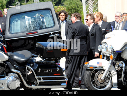 Ryan O'Neal and pallbearers carried Farrah Fawcett's coffin from the hearse.  The funeral services for actress Farrah Fawcett Stock Photo