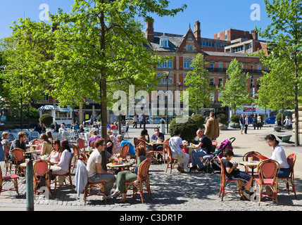 Street cafe in St Paul's Place near the Town Hall and Peace Gardens, Sheffield, South Yorkshire, UK Stock Photo