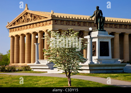 Statue of JW Thomas and Parthenon replica in Centennial Park, Nashville Tennessee USA Stock Photo