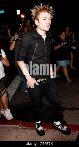 Sum 41 lead singer Deryck Whibley outside Beso Restaurant in Hollywood Los Angeles, California - 05.08.09 Stock Photo