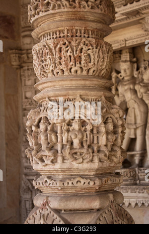 Details of carving on a column in a temple, Swaminarayan Akshardham Temple, Ahmedabad, Gujarat, India Stock Photo