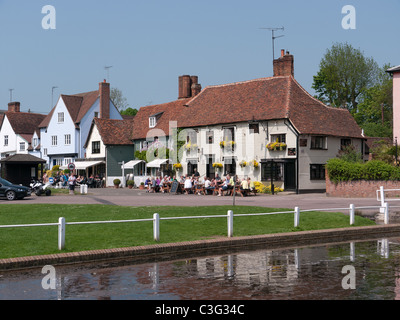 The Fox Inn in front of the Pond in  the village of Finchingfield, Essex, UK Stock Photo