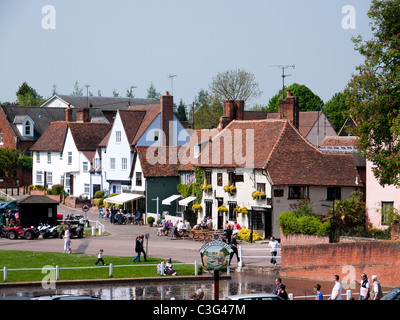 The Fox Inn in front of the Pond in  the village of Finchingfield, Essex Stock Photo