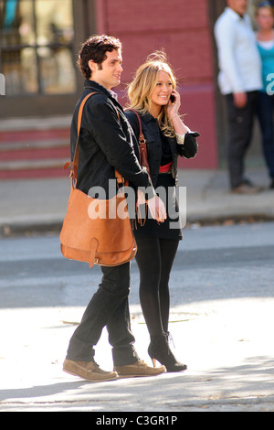Penn Badgley and Hilary Duff on the set of 'Gossip Girl' filming in Manhattan New York City, USA - 06.10.09 Stock Photo