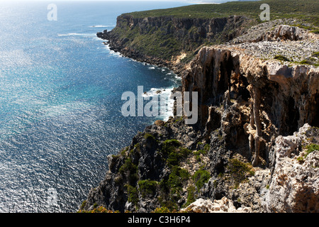 limestone cliffs southern ocean D'Entrecasteaux National Park Stock Photo