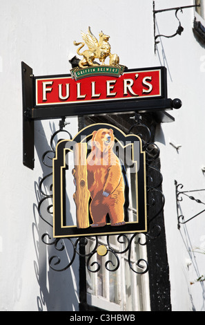 Inn sign for The Bear Inn, claimed to be the oldest public house in Oxford, England, UK Stock Photo