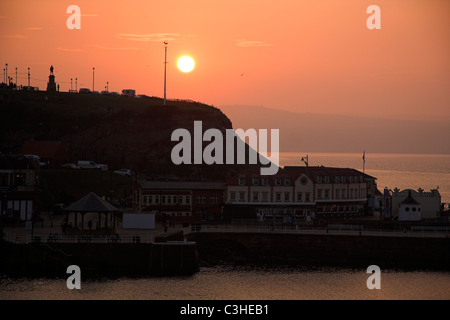 Sunset, West Cliff, Whitby coast, North Yorkshire, England, UK Stock Photo