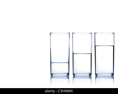 https://l450v.alamy.com/450v/c3hnmx/studio-shot-of-three-glasses-of-water-c3hnmx.jpg