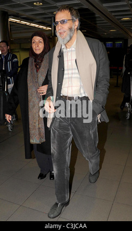 Fauzia Mubarak Ali and Yusuf Islam aka Cat Stevens Yusuf Islam arriving at Dublin Airport a day before the start of his first Stock Photo