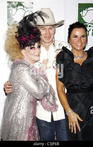 Bette Midler poses with John McEnroe and Patti Smith Bette Midler's New York Restoration Project Benefit Gala 'Hulaween' held Stock Photo