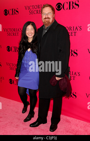 Guest and R. J. Cutler 2009 Victoria's Secret Fashion Show at The Armory - Arrivals New York City, USA - 19.11.09 Stock Photo