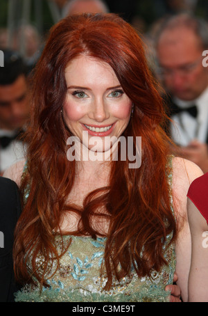 BRYCE DALLAS HOWARD SLEEPING BEAUTY PREMIERE CANNES FILM FESTIVAL 2011 PALAIS DES FESTIVAL CANNES FRANCE 12 May 2011 Stock Photo