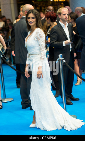 Penelope Cruz at the UK premiere of 'Pirates Of The Caribbean: On Stranger Tides' at Vue Westfield on May 12, 2011 in London, En Stock Photo