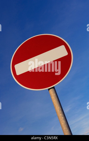 Road sign no entry Lorry Lorries Truck Trucks GPS Sat nav Satellite ...