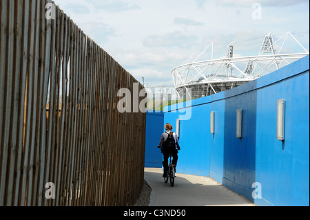 Temporary walkway from Pudding Mill Lane to and from the viewing area of the 2012 Summer Olympic venue, London. Stock Photo