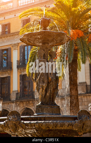 Spain, Catalonia, Barcelona, Barri Gotic district, Placa reial Stock Photo