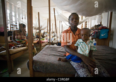 Malnourished child in pediatric ward ,Betou hospital MSF,Republic of Congo Stock Photo