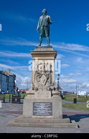 Captain James Cook FRS RN Statue West Cliff Whitby Yorkshire Stock Photo