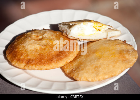 Breakfast, egg arepas, Finca Barlovento Bungalo in Colombia Stock Photo