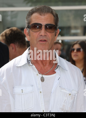 MEL GIBSON THE BEAVER PHOTOCALL CANNES FILM FESTIVAL 2011 PALAIS DES FESTIVAL CANNES FRANCE 18 May 2011 Stock Photo