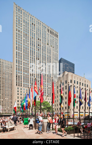 Lower Center Rockefeller Lower Plaza of the Rockefeller Center, New York City, U.S.A Stock Photo ...
