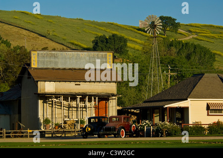 Vintage antique cars parked in front of the Los Olivos Market, Los Olivos, California Stock Photo