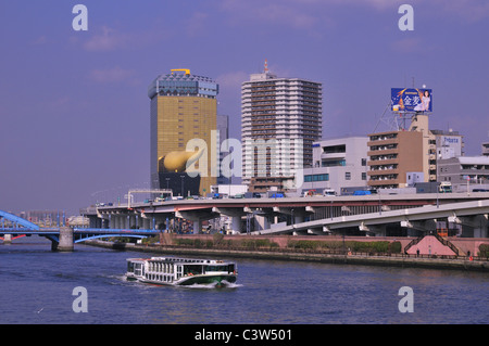 Sumida River, Asah Beer Hall in Background Stock Photo