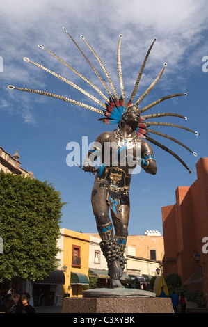 Elk187-5061v Mexico, Queretaro, Jardin Zenca, Otomi Indian statue Stock Photo