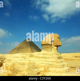 Sphinx statue and Cheops pyramid in Giza Egypt Stock Photo - Alamy