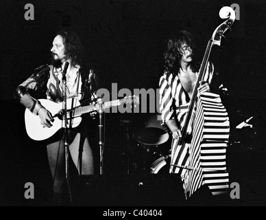 Ian Anderson and Jeffrey Hammond Hammond of Jethro Tull perform on stage in 1975 Stock Photo