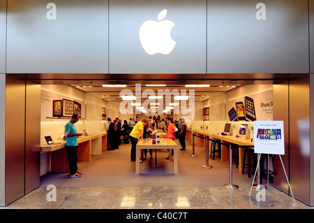 Apple Shop Store Trafford Centre UK United Kingdom England Europe GB 