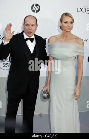 PRINCE ALBERT OF MONACO & CHARLENE WITTSTOCK AMFAR CINEMA AGAINST AIDS GALA CANNES FILM FESTIVAL 2011 HOTEL DU CAP-EDEN-ROC CA Stock Photo