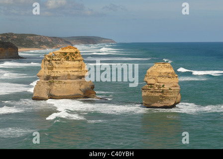 Rock formations near Loch Ard Gorge in Port Campbell National Park's Shipwreck Coast at the Great Ocean Road, Victoria Stock Photo