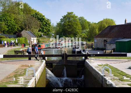 Busy  Spring or early summer canal scene on the Kennet and avon canal taken at Bradford on Avon, Wiltshire, England, uk Stock Photo