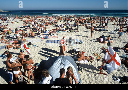 British tourists celebrating Christmas Day on Bondi beach, Sydney, Australia Stock Photo