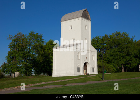 The 17th century Water Tower at Kolomenskoye Estate in Moscow, Russia Stock Photo