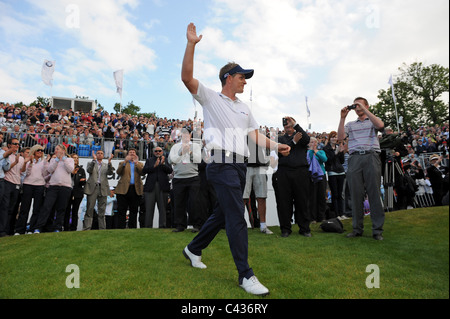 Golfer Luke Donald celebrates winning the 2011 BMW PGA Championships Stock Photo
