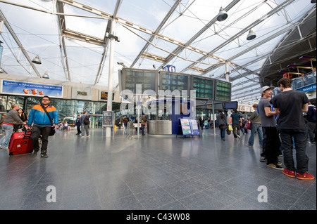 The inside foyer of Manchester Piccadilly railway station. Stock Photo