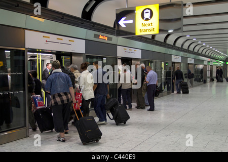 Bombardier innovia apm 200 hi res stock photography and images Alamy