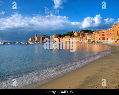Baia di Silenzio, hotel, Italy, Liguria, ships, beach, seashore, waves, clouds, Sestri Levante, Mediterranean Sea, Stock Photo