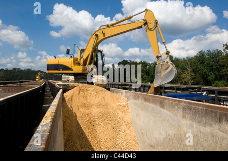 loading aggregate into a rail car Stock Photo